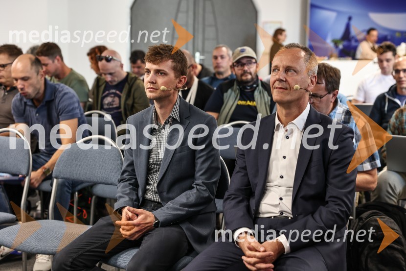  ... ;  Jože Bele, direktor proizvodnje, Revoz, d.d.Prenovljeni Renault Clio, predstavitev