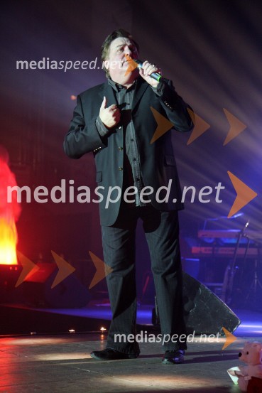 Krunoslav Kičo Slabinac, hrvaški pevecWerner z gosti, koncertna turneja