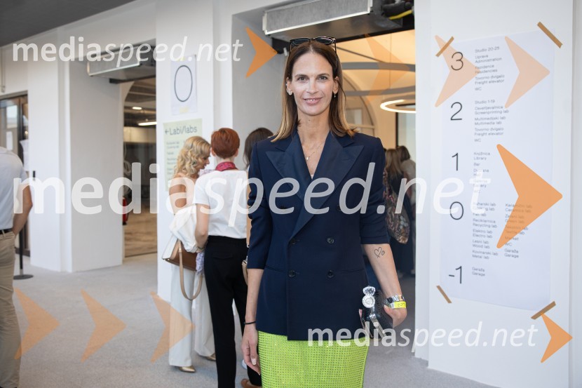  Maja Bulc Raspopović, lastnica modne agencije Model GroupLjubljana Fashion Week 2023, modne revije, drugi dan