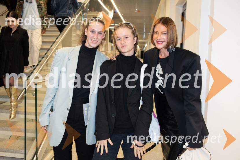  ... ;  ... ;  Hannah Mancini, pevkaLjubljana Fashion Week 2023, modne revije, drugi dan