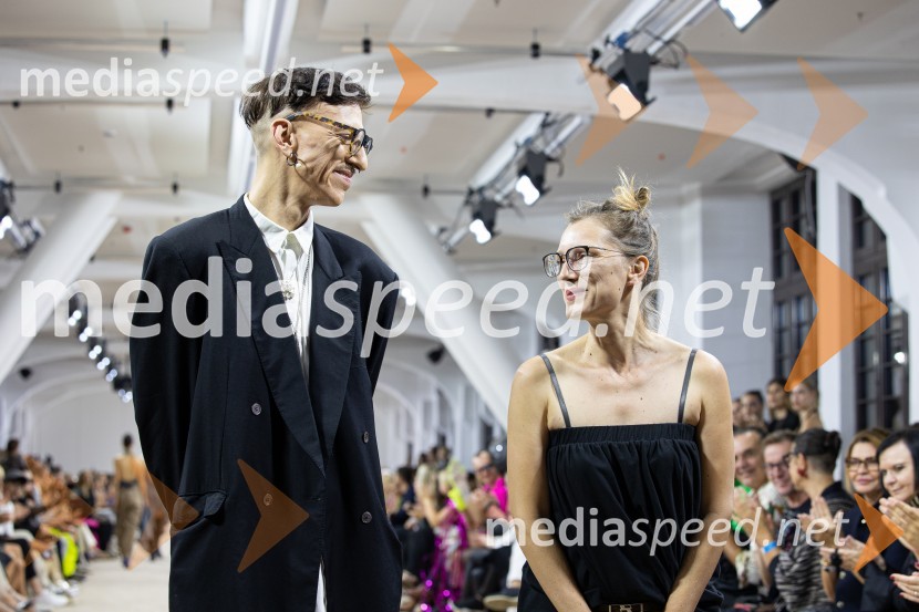  Matjaž Plošinjak, modni oblikovalec;  Nataša Hrupič, modna oblikovalkaLjubljana Fashion Week 2023, modne revije, drugi dan