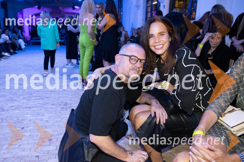  ... ;  Lorella Flego, slovenska novinarka, modna urednica, televizijska moderatorkaLjubljana Fashion Week 2023, modne revije, drugi dan