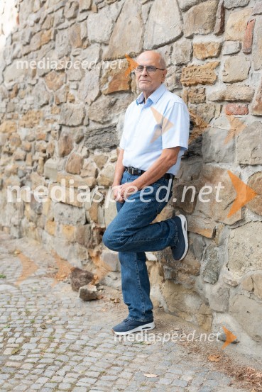  Ivan Lorenčič, nekdanji ravnatelj, II. gimnazija MariborIvan Lorenčič, dolgoletni ravnatelj mariborske II. gimnazije