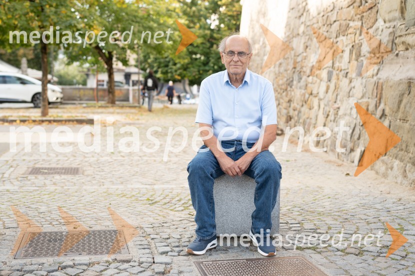  Ivan Lorenčič, nekdanji ravnatelj, II. gimnazija MariborIvan Lorenčič, dolgoletni ravnatelj mariborske II. gimnazije