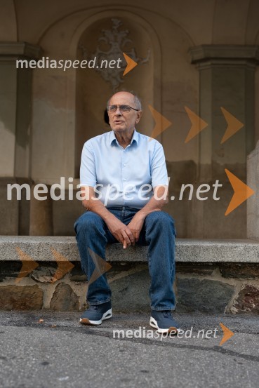  Ivan Lorenčič, nekdanji ravnatelj, II. gimnazija MariborIvan Lorenčič, dolgoletni ravnatelj mariborske II. gimnazije