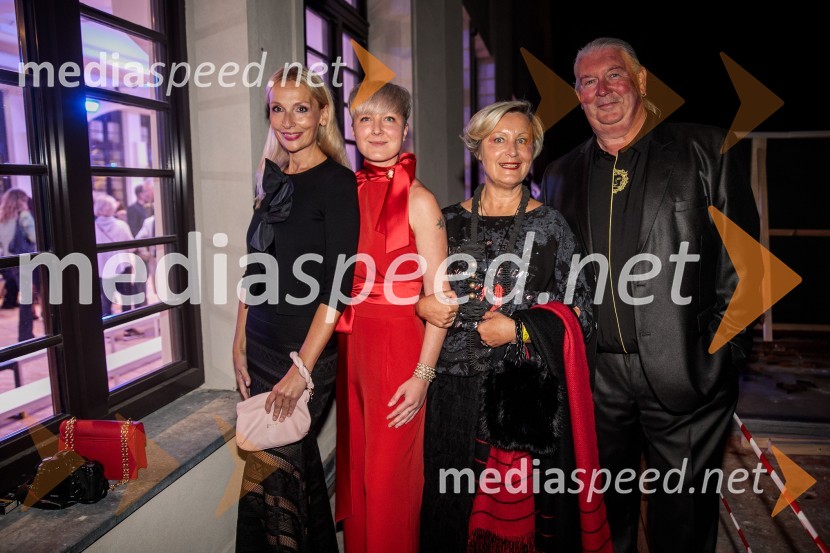  Lali Sladjana Ilic, predsednica, društvo SILA IWCL - International Women's Club Ljubljana;  Nina Žnideršič, modna fotografinja;  ... ;  ... Ljubljana Fashion Week 2023, modne revije, tretji dan