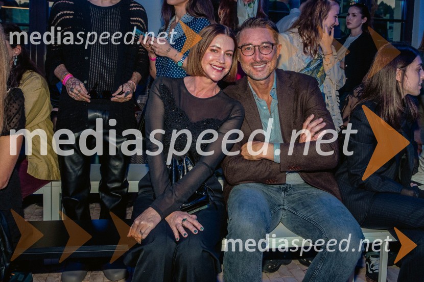  Hannah Mancini, pevka;  Greg  Yurkovich, podjetnikLjubljana Fashion Week 2023, modne revije, četrti dan