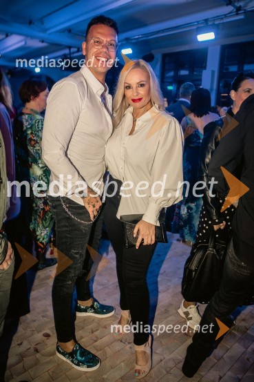  Boris Dragan, frizer;  Špela Grošelj, pevkaLjubljana Fashion Week 2023, modne revije, četrti dan