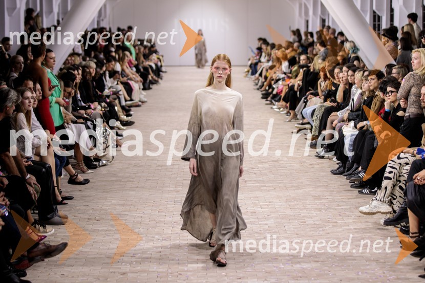  Pia Novak, manekenkaLjubljana Fashion Week 2023, modne revije, četrti dan