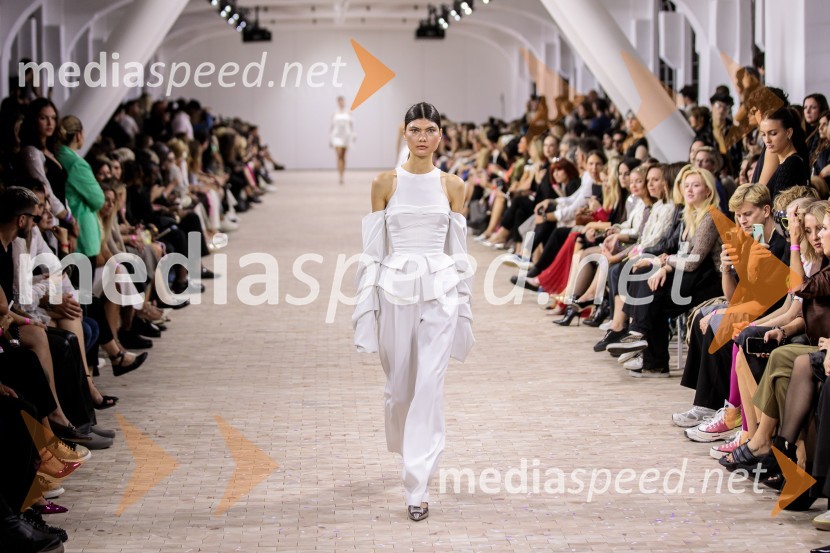  Petra Leskovar Grum, manekenkaLjubljana Fashion Week 2023, modne revije, četrti dan
