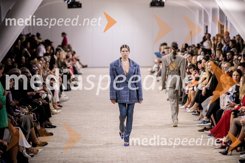  Karo Drake, manekenkaLjubljana Fashion Week 2023, modne revije, četrti dan