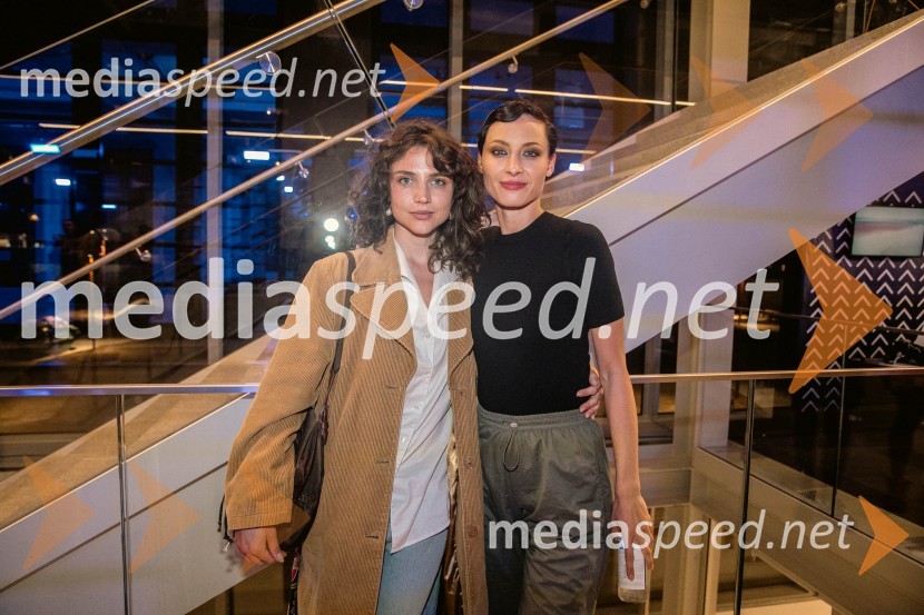  Inja Zalta, manekenka in igralka;  Urška Centa, plesalka flamenkaLjubljana Fashion Week 2023, modne revije, četrti dan