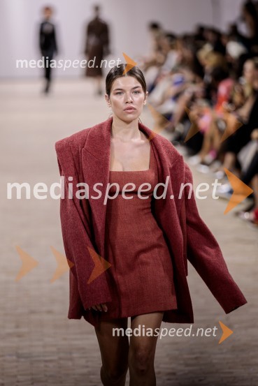  Karo Drake, manekenkaLjubljana Fashion Week 2023, modne revije, četrti dan