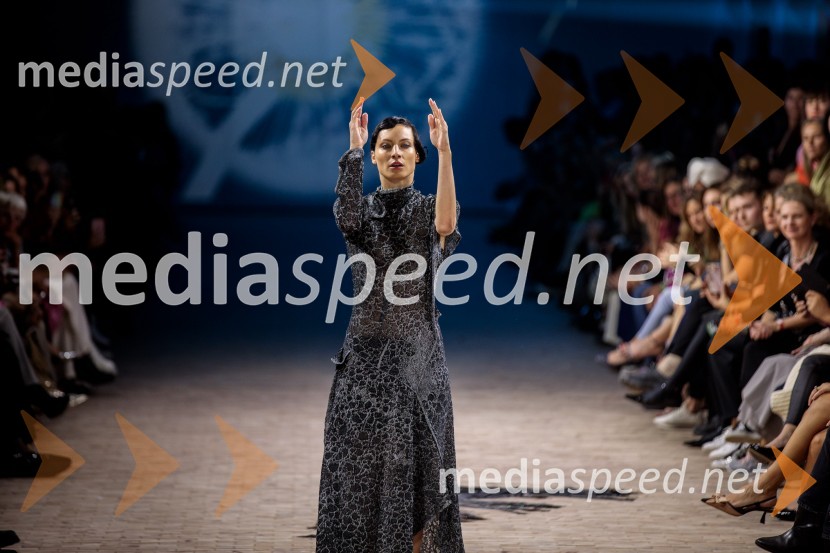  Urška Centa, plesalka flamenkaLjubljana Fashion Week 2023, modne revije, četrti dan