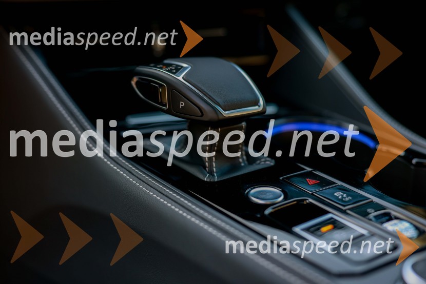 Volkswagen Touareg, predstavitev prenovljene tretje generacije