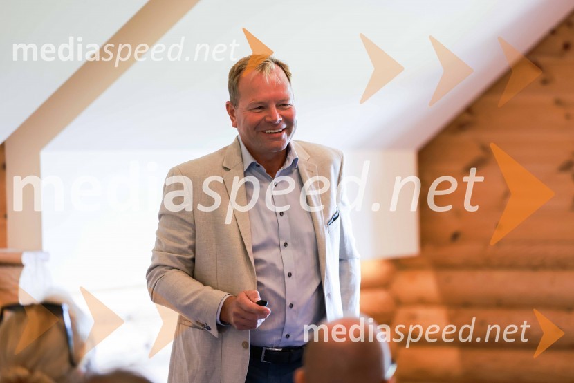  Marko Škriba, direktor znamke Volkswagen pri Porsche Slovenija d.o.o.Volkswagen Touareg, predstavitev prenovljene tretje generacije