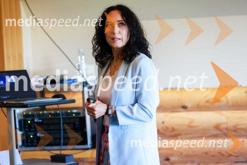 Volkswagen Touareg, predstavitev prenovljene tretje generacije