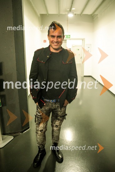  Omar Naber, glasbenikJoker Out napolnili Stožice