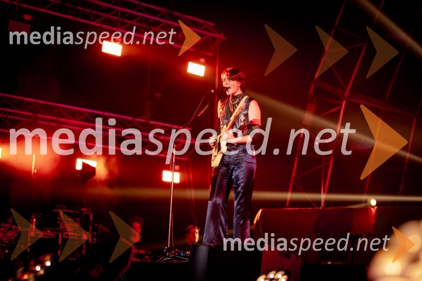  Kris  Guštin, Joker OutJoker Out napolnili Stožice