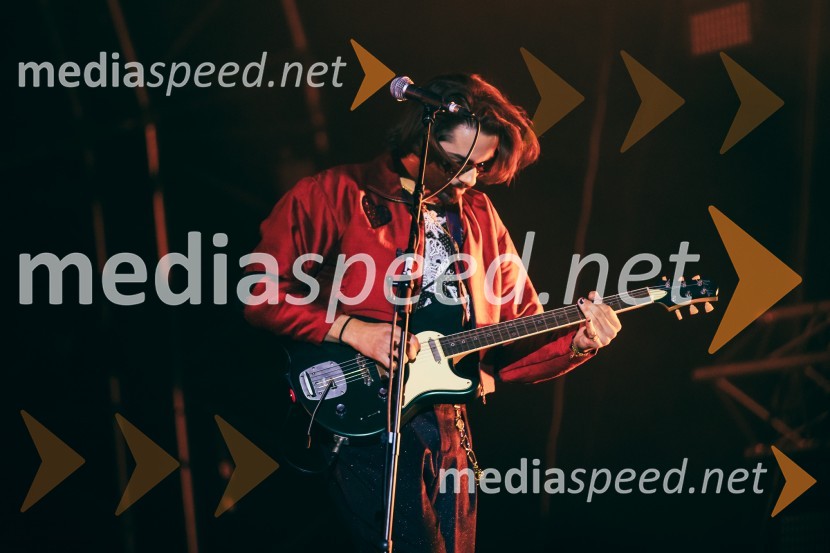  Jan  Peteh, Joker OutJoker Out napolnili Stožice