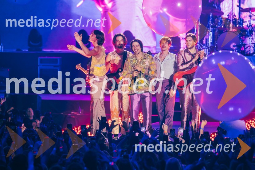  Kris  Guštin, Joker Out;  Jan  Peteh, Joker Out;  Bojan Cvjetićanin, Joker Out;  Jure Maček,  Joker Out;  Nace  Jordan, Joker OutJoker Out napolnili Stožice