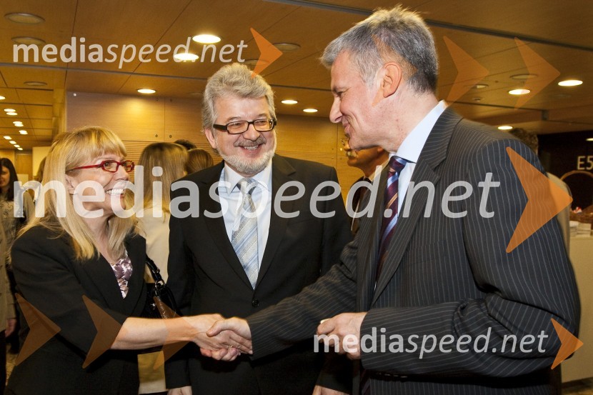 Svjetlan Berković, hrvaški veleposlanik v Sloveniji s soprogo in Goran Blažić, direktor predstavništva Hrvaške turistične skupnostiHrvaški večer in koncert Oliverja Dragojeviča