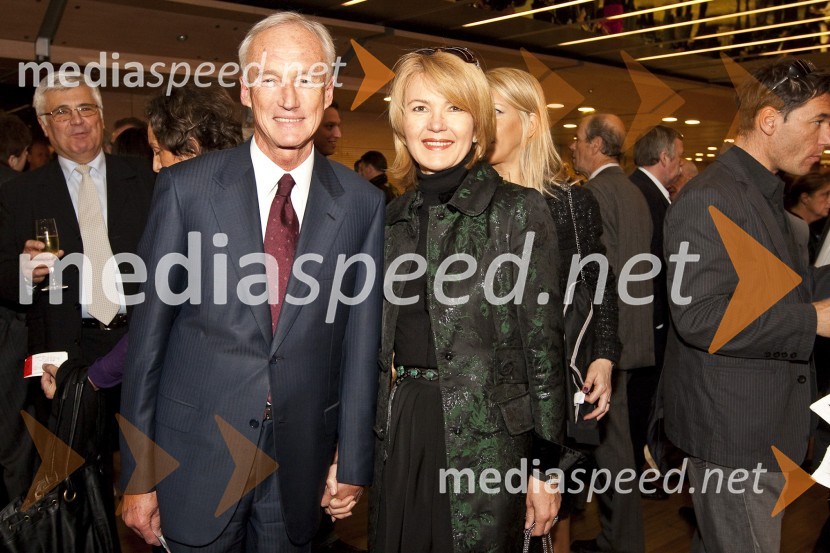 Janez Pergar, predsednik upravnega odbora podjetja Kompas d.d. in njegova soproga Nevenka Črešnar Pergar, lastnica in direktorica podjetja NP ConsultingHrvaški večer in koncert Oliverja Dragojeviča