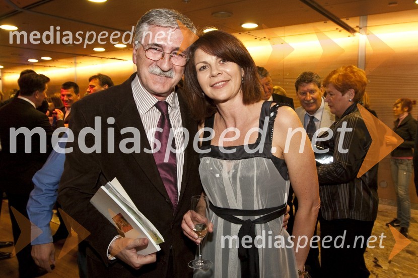 Petar Radovič, odgovorni urednik razvedrilnega programa TV Slovenija in mag. Lidia Pavlin, direktorica in lastnica agencije NichaHrvaški večer in koncert Oliverja Dragojeviča