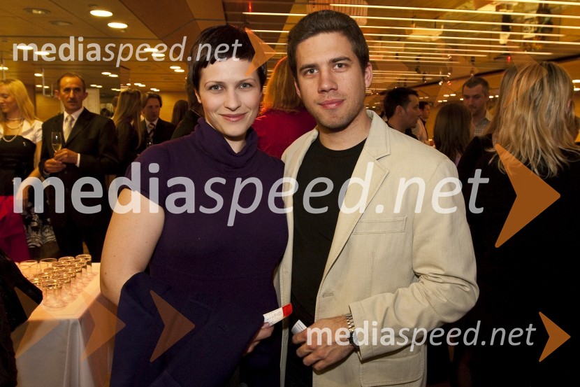 Nuška Drašček, pevka in njen fant MihaHrvaški večer in koncert Oliverja Dragojeviča