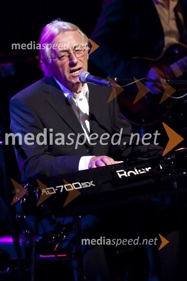 Oliver Dragojević, pevecHrvaški večer in koncert Oliverja Dragojeviča