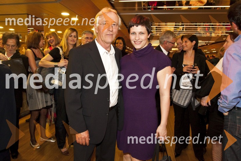 Oliver Dragojević, pevec in Nuška Drašček, pevkaHrvaški večer in koncert Oliverja Dragojeviča