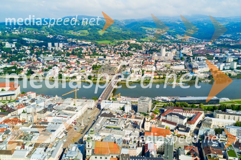 Doživite Festival smeha na lepi modri Donavi