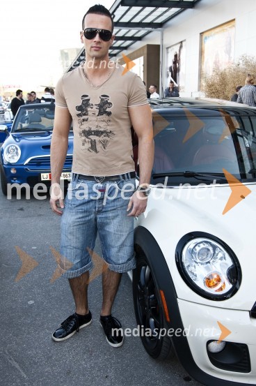 Gašper Grošelj, manekenMINI Cabrio, predstavitev