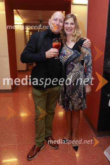  Kevin Rhodes, dirigent;  Barbara Čepirlo Čičigoj, odnosi z javnostjo Opera in Balet LjubljanaRomantični balet Giselle v SNG Opera in balet Ljubljana