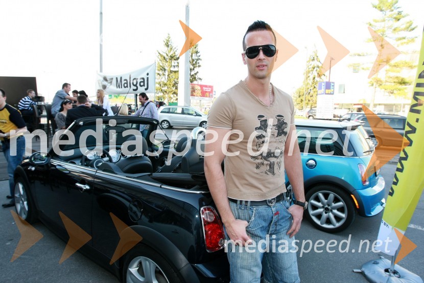 Gašper Grošelj, manekenMINI Cabrio, predstavitev