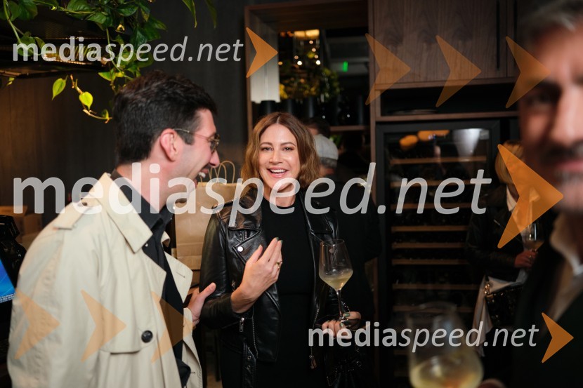  Dejan Vukaš;  Hannah Mancini, pevkaOtvoritev AS Boutique hotela & restavracije Jaz by Ana Roš