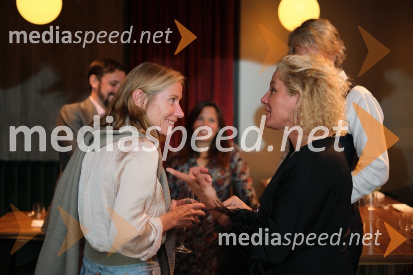  Tiffany Sadler, veleposlanica Združenega kraljestva Velike Britanije in Severne Irske;  Ana Roš Stojan, kuharska mojstrica in najboljša chefinja na svetu po izboru akademije The World's 50 Best Restaurants ter direktorica Hiše FrankoOtvoritev AS Boutique hotela & restavracije Jaz by Ana Roš