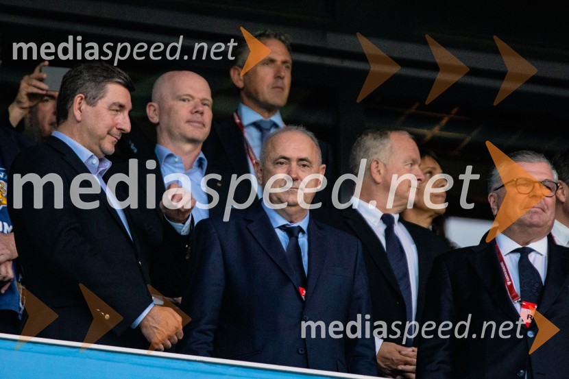 Slovenija s 3:0 premagala Finsko in je korak bližje Evropskemu Prvenstvu