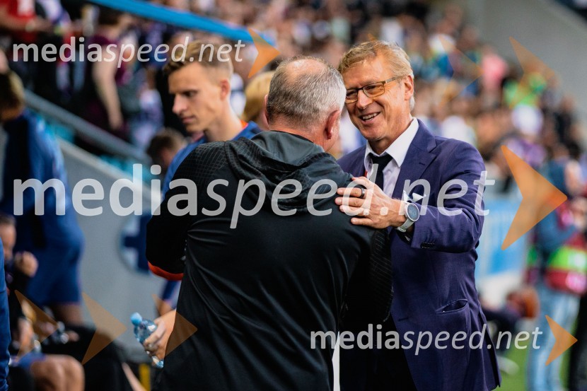 Slovenija s 3:0 premagala Finsko in je korak bližje Evropskemu Prvenstvu