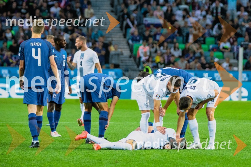 Slovenija s 3:0 premagala Finsko in je korak bližje Evropskemu Prvenstvu