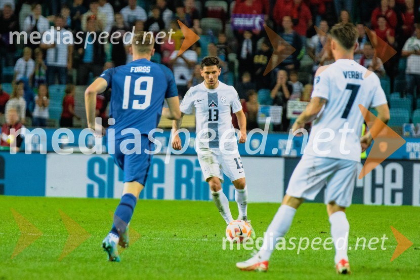 Slovenija s 3:0 premagala Finsko in je korak bližje Evropskemu Prvenstvu