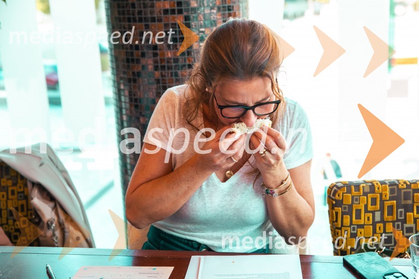  Urška Fartelj, avtorica kuharskega bloga, pisateljicaNaj Fala kruh 2023