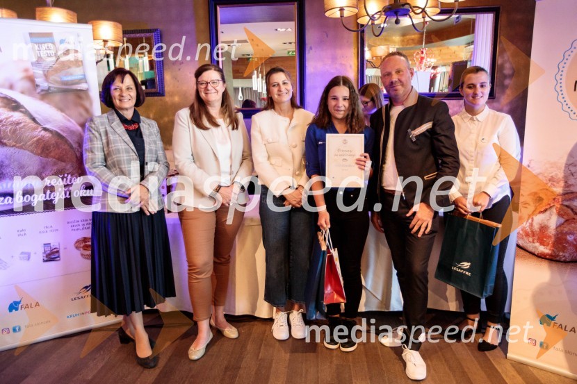  Mirjam Kavčič, direktorica Lesaffre Slovenija;  Leonarda Kramar, razvojna tehnologinja, Žito;  Urška Fartelj, avtorica kuharskega bloga, pisateljica;  ... ;  Marko Pulko,  izvršni direktor, Lesaffre Slovenija;  ... Naj Fala kruh 2023