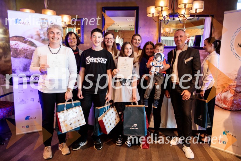  ... ;  Mirjam Kavčič, direktorica Lesaffre Slovenija;  Leonarda Kramar, razvojna tehnologinja, Žito;  ... ;  ... ;  Urška Fartelj, avtorica kuharskega bloga, pisateljica;  ... ;  ... ;  Marko Pulko,  izvršni direktor, Lesaffre SlovenijaNaj Fala kruh 2023