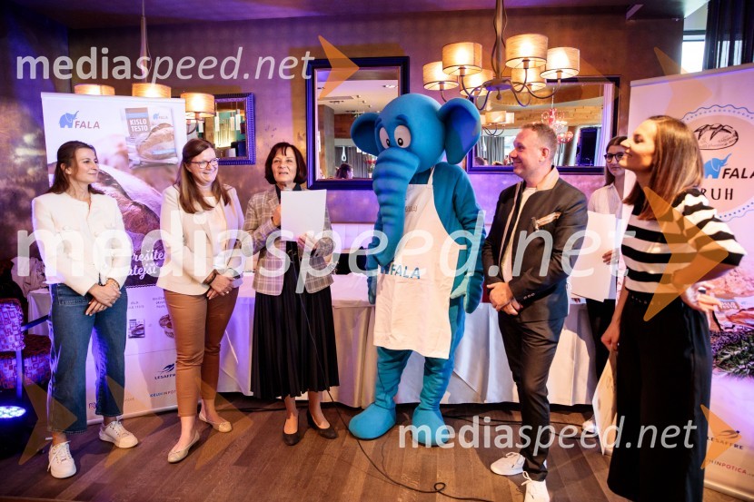  Urška Fartelj, avtorica kuharskega bloga, pisateljica;  Leonarda Kramar, razvojna tehnologinja, Žito;  Mirjam Kavčič, direktorica Lesaffre Slovenija;  Marko Pulko,  izvršni direktor, Lesaffre Slovenija;  Neža Jus, vodja prodaje, Lesaffre SlovenijaNaj Fala kruh 2023