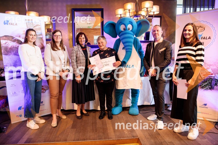  Urška Fartelj, avtorica kuharskega bloga, pisateljica;  Leonarda Kramar, razvojna tehnologinja, Žito;  Mirjam Kavčič, direktorica Lesaffre Slovenija;  Božica Bergant ;  Marko Pulko,  izvršni direktor, Lesaffre Slovenija;  Neža Jus, vodja prodaje, Lesaffre SlovenijaNaj Fala kruh 2023