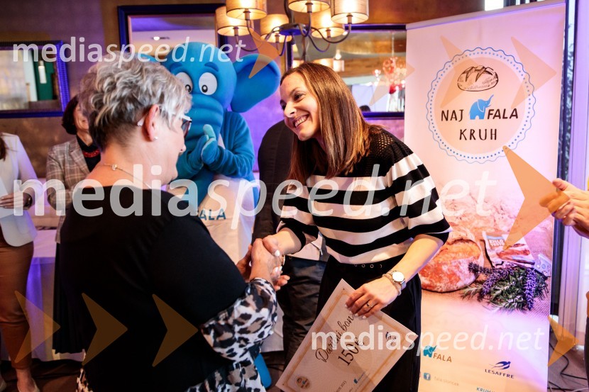  Marija  Špitaler;  Neža Jus, vodja prodaje, Lesaffre SlovenijaNaj Fala kruh 2023
