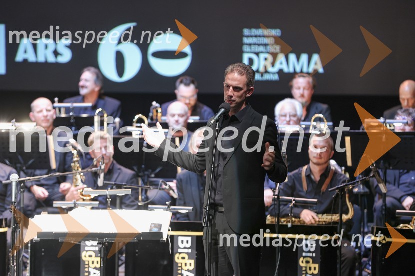  Lenart  Krečič, dirigentGala koncert Poklon Jožetu Privšku, Big Band RTV in SNG Drama Ljubljana