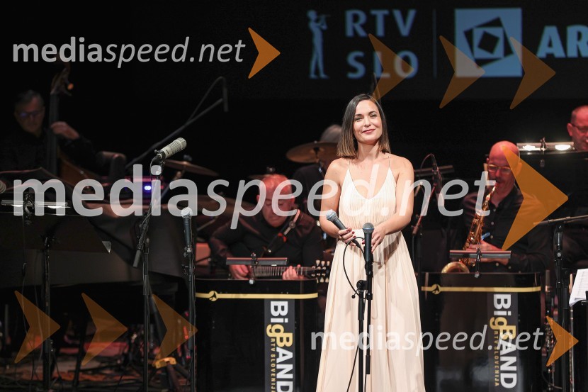  Nina Strnad, pevkaGala koncert Poklon Jožetu Privšku, Big Band RTV in SNG Drama Ljubljana