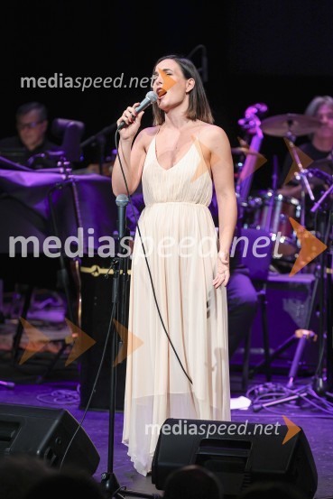  Nina Strnad, pevkaGala koncert Poklon Jožetu Privšku, Big Band RTV in SNG Drama Ljubljana